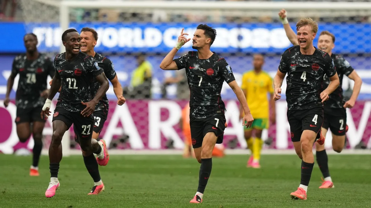 Leamington celebrates Stephen Eustáquio’s historic World Cup goal for Canada
