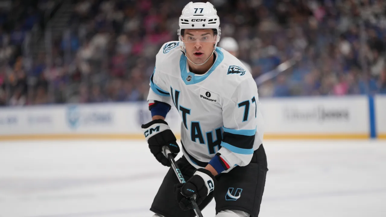 Peterka traded to Bruins by Mammoth for 2 1st-round picks