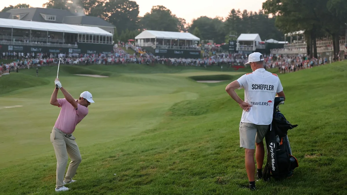 Scottie Scheffler forces Monday playoff against Viktor Hovland at Travelers Championship