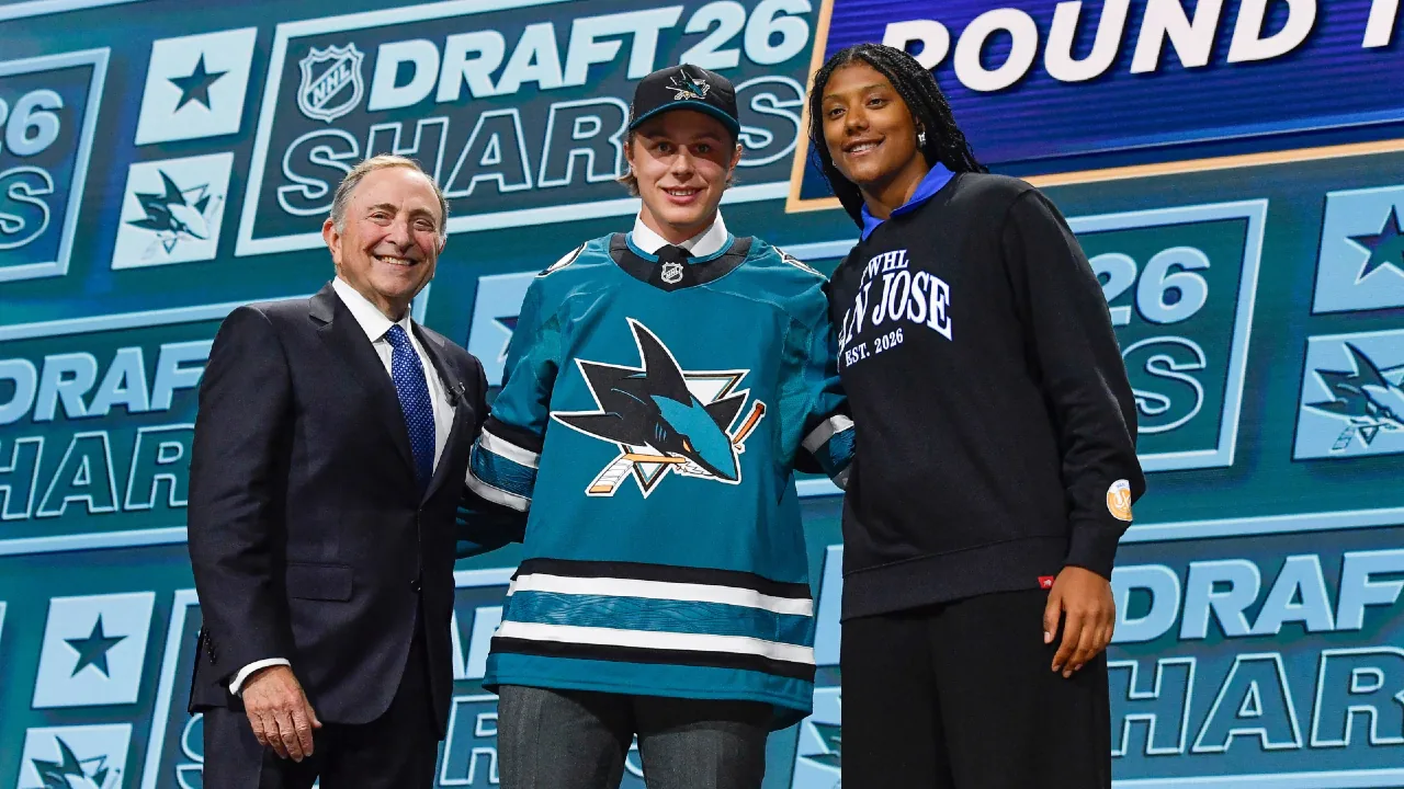 Toronto Maple Leafs select Gavin McKenna as No. 1 pick in 2026 NHL Draft