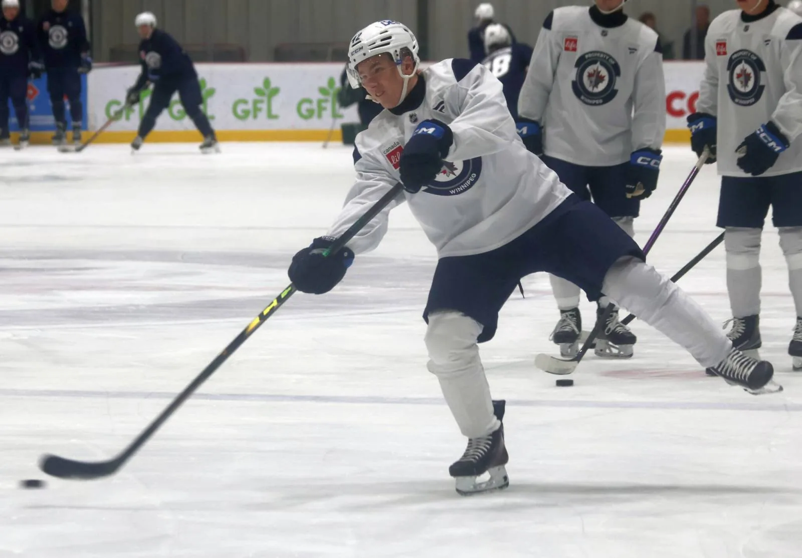 Winnipeg Jets sign 1st-round draft pick to entry-level contract - Global News