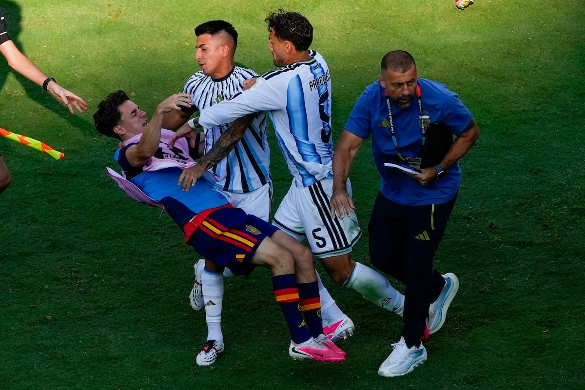 World Cup 2026: Gavi does not think Paredes should be suspended