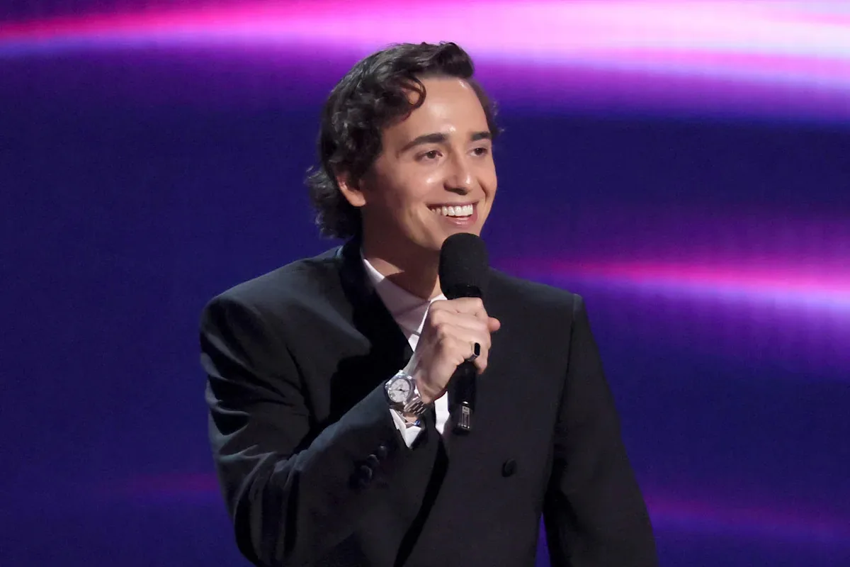 Watch Marcello Hernández roast Jake Paul, Tiger Woods in ESPYs monologue - Yahoo Sports Canada