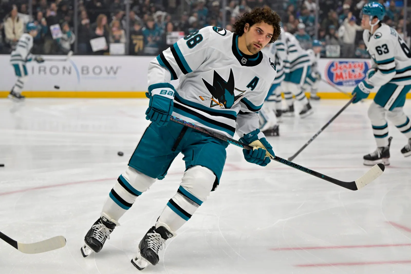 Jets sign Mario Ferraro to three-year contract